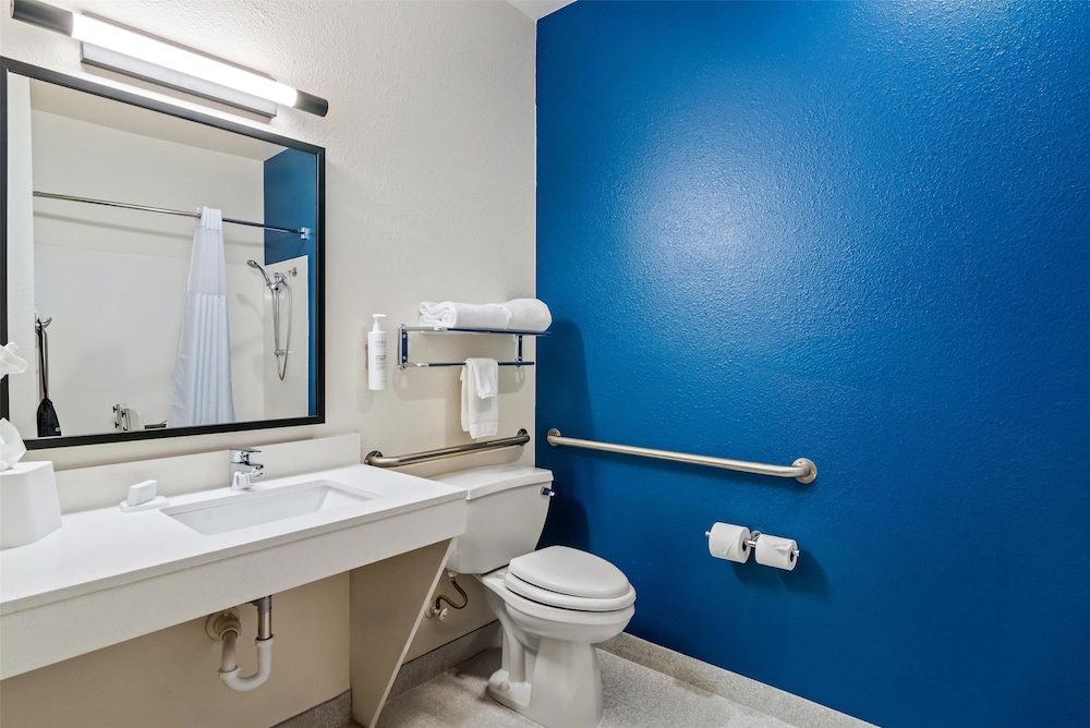 Spark by Hilton Merrillville - photo 22