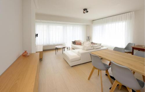 2 Bedroom Amazing Apartment In Oostende — Ostend — photo 4