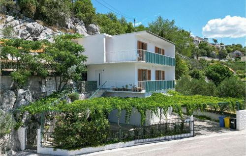Beautiful Home In Kostanje With Wifi — 4-Star Luxury Hotel in Omis, Croatia