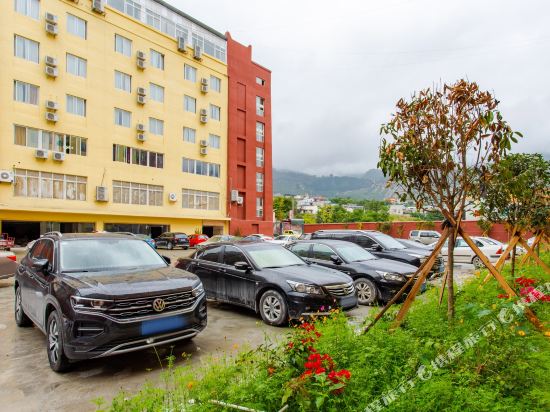 Grammy Light Luxury Boutique Hotel — hotel in Aba