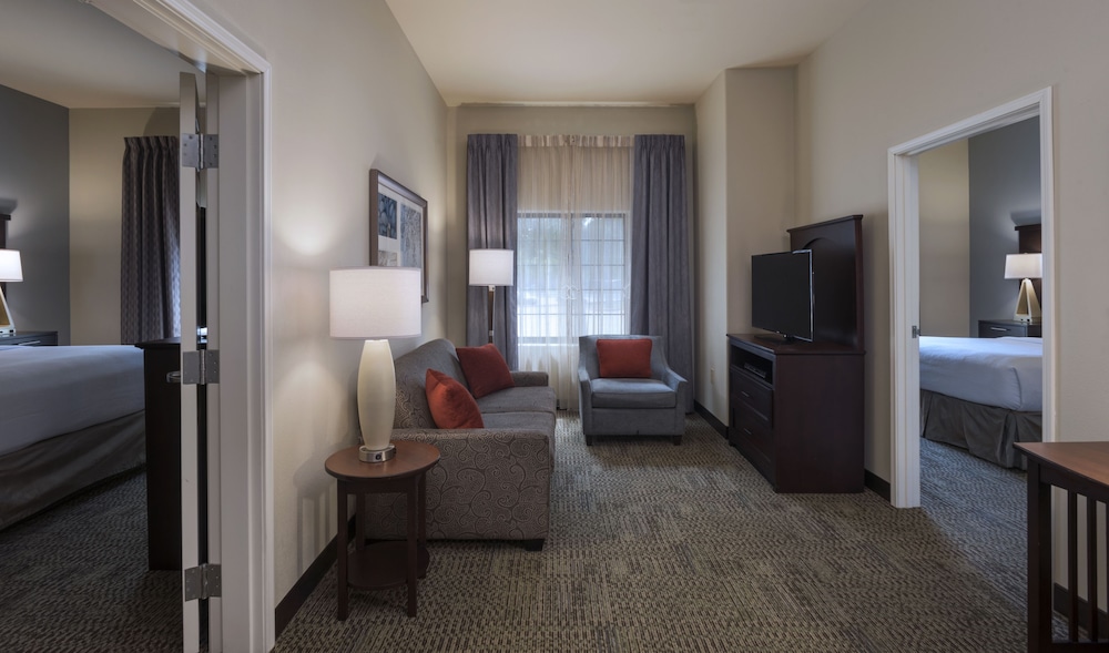 Staybridge Suites Austin NW by IHG - photo 9