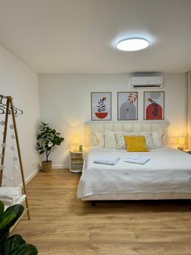 Filin Home With King Size Bed — 4-Star Luxury Hotel in Chisinau, Moldova