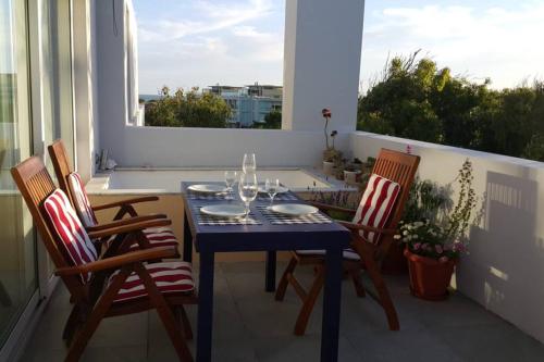 Triplex con terraza única a 50 mts del mar — 4-Star Luxury Hotel in Carilo, Argentina