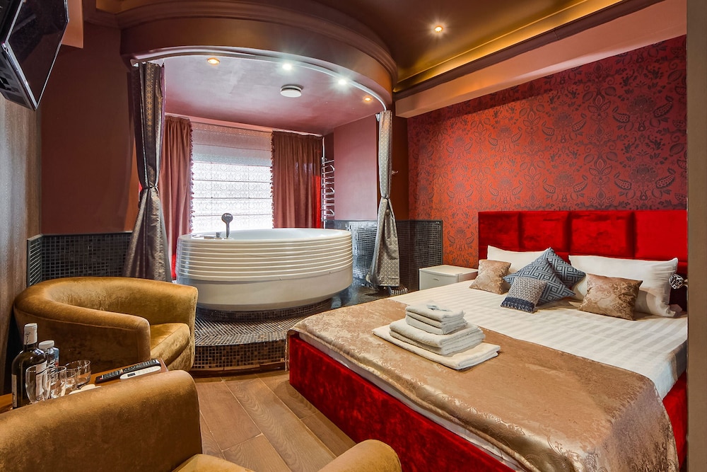 Mango Hotel - carbon neutral hotel in Moscow