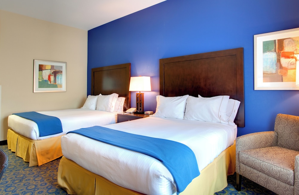 Holiday Inn Express & Suites Lake Elsinore by IHG — hotel in Lake Elsinore