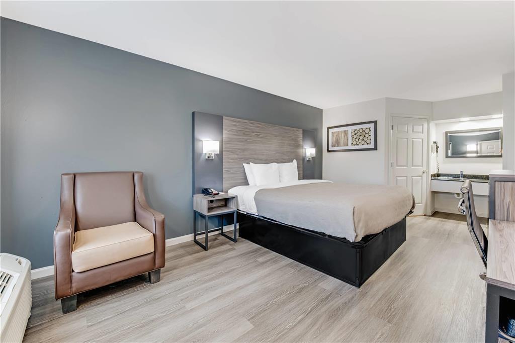 Quality Inn Laurinburg - photo 8