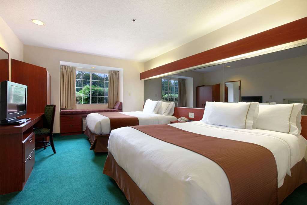 Super 8 by Wyndham Harbison Parkridge Hospital - photo 14