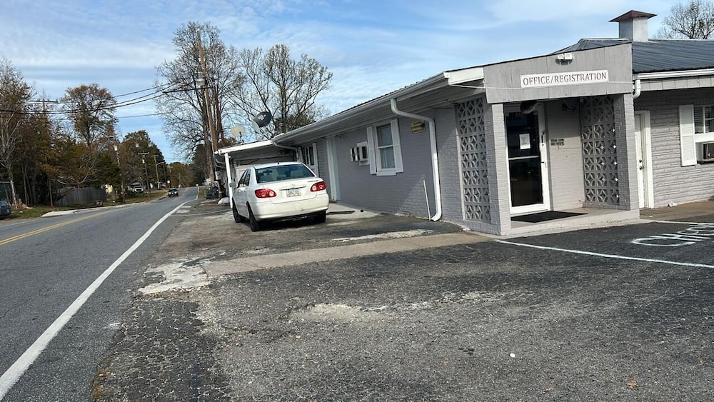Tri City Motel by OYO Forrest City Spindale - photo 14