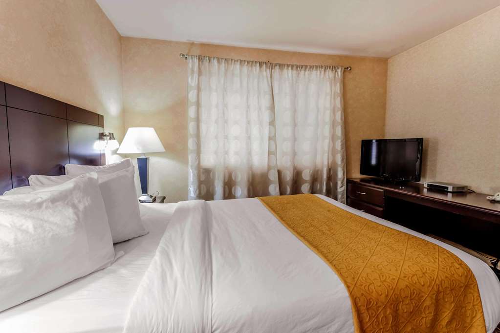 Quality Inn Near Seattle Premium Outlets - photo 18