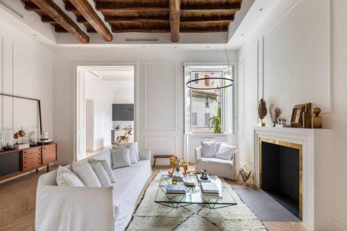 Casa Luce a Burghesius home — 4-Star Luxury Hotel in Rome, Italy