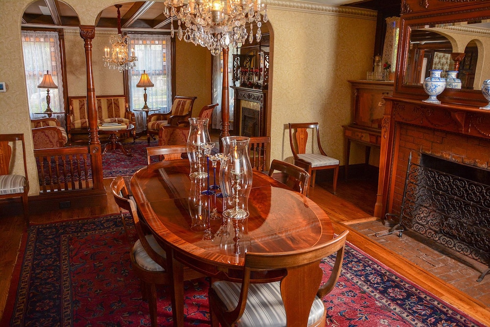 The Towers Bed & Breakfast - photo 10