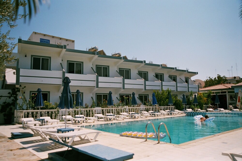 Michaelo Studios - carbon neutral hotel in Rodos