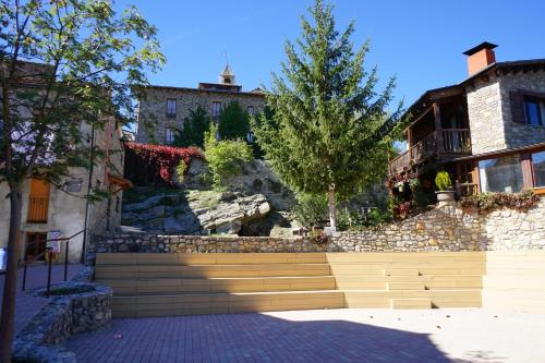 Fonda Biayna — hotel in Bellver De Cerdanya