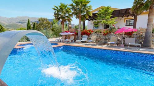 Casa Las Lomas de San Rafael Periana by Ruralidays — 4-Star Luxury Hotel in Periana, Spain