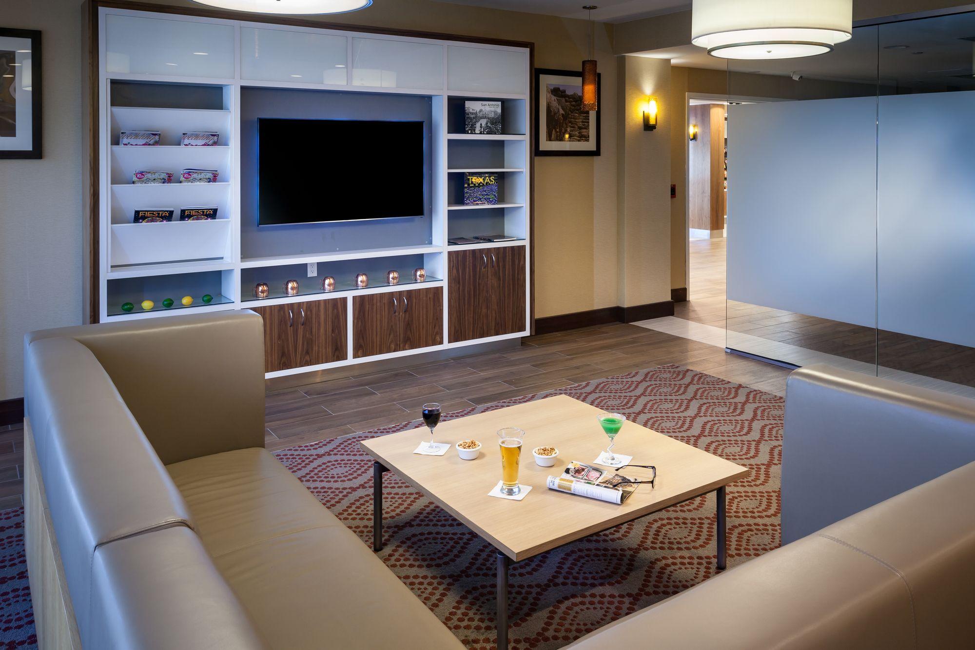 Holiday Inn San Antonio Dwtn Market Sq an IHG Hotel - photo 4