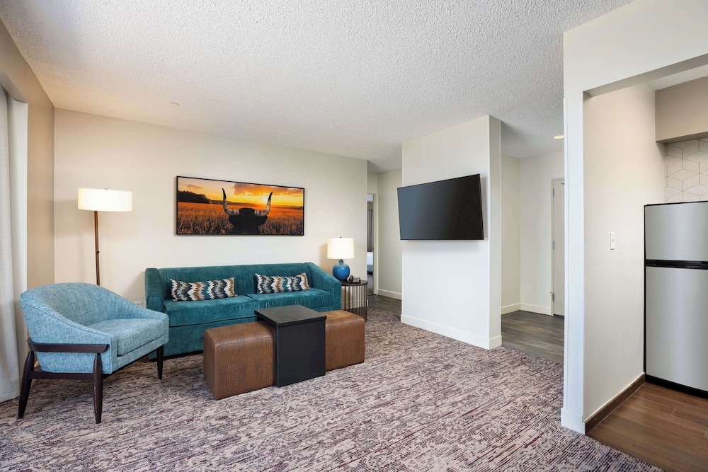 DoubleTree Suites by Hilton Austin Downtown Capitol - photo 22