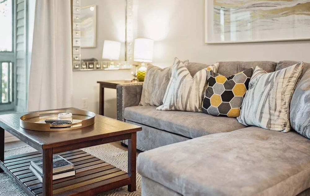 2013 Long Bend Drive in Seabrook Island, United States