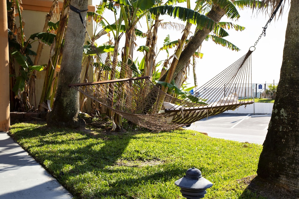 Dream Inn — Daytona Beach Shores