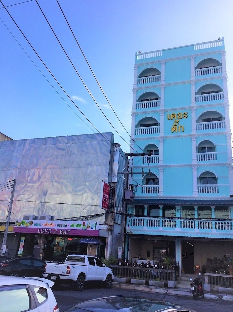 The Duck - carbon neutral hotel in Phuket