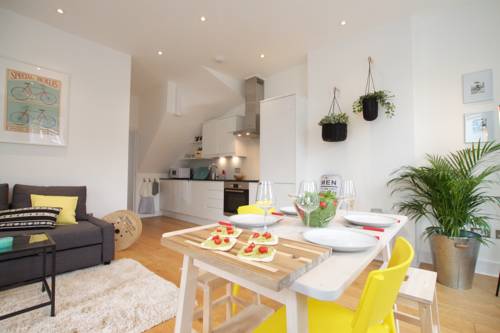 Greyhound Residences by Allo Maisons