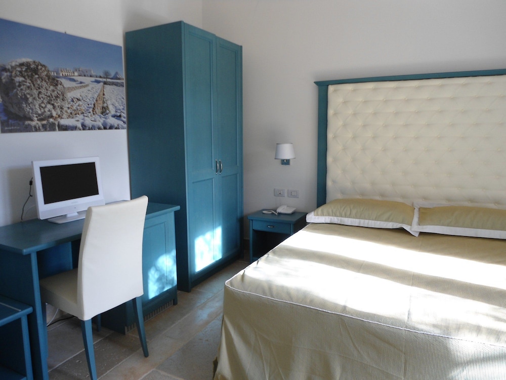 Parco dei Manieri — 4-Star Luxury Hotel in Conversano, Italy