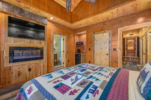 Tennessee Whiskey Indoor Pool Amazing Views Theater Room Hot Tub 5 Star Luxury - photo 30