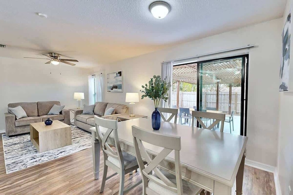 Brooksville Retreat 3 Bed 2 Bath — hotel in Brooksville