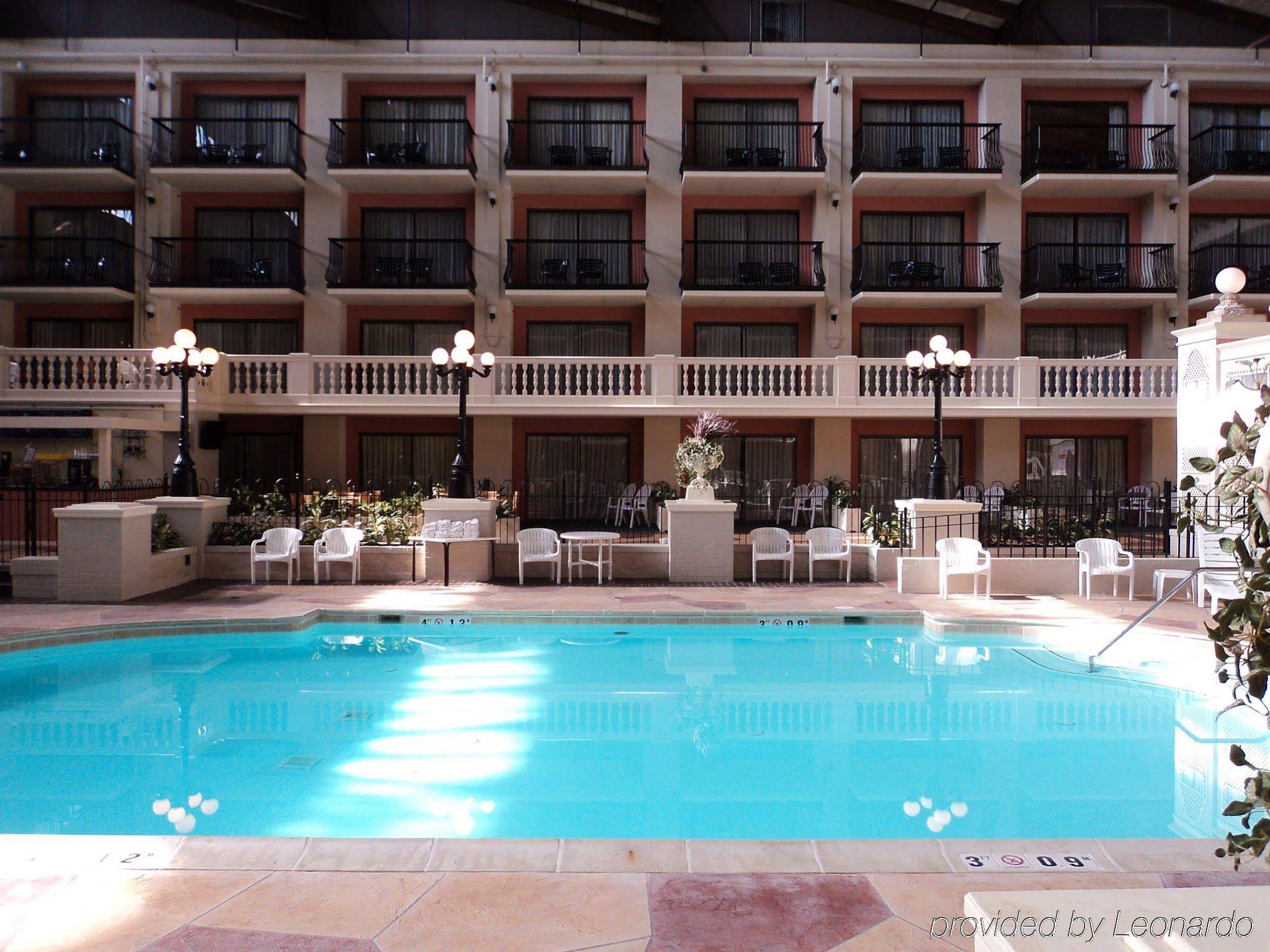 Caribbean Cove Hotel and Water Park - photo 36