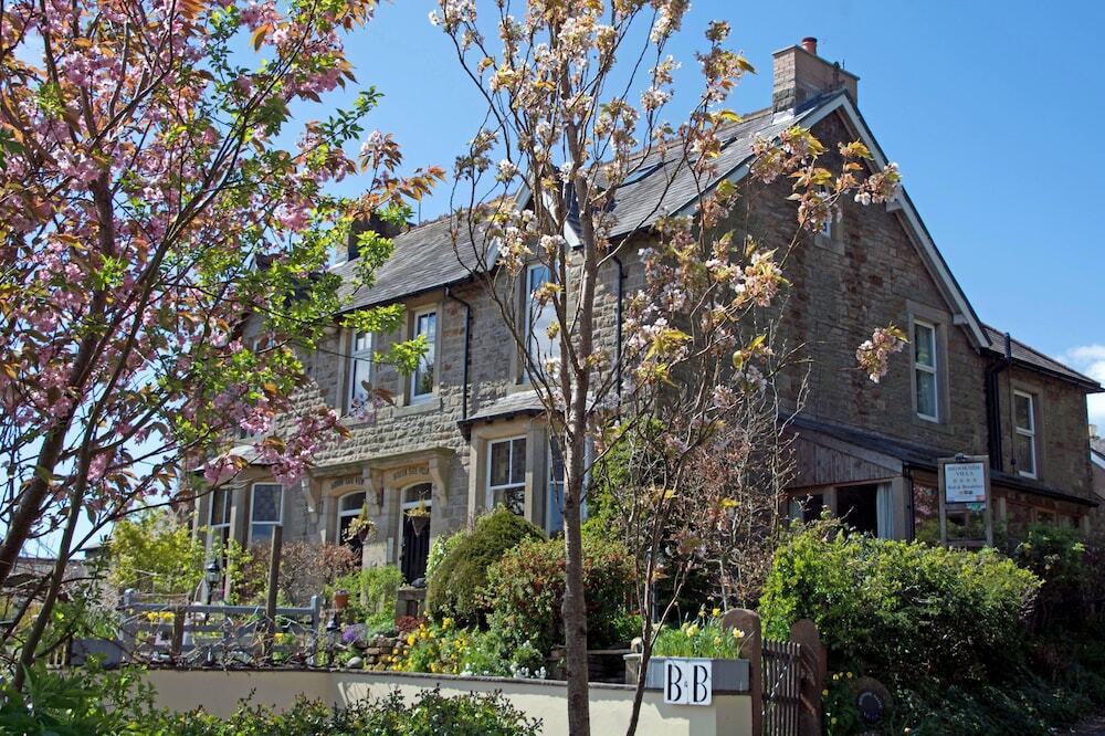 Brookside Villa B&B — 4-Star Luxury Hotel in Brampton, United Kingdom