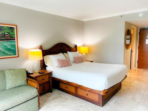 Radiant Luana Waikiki condo — 4-Star Luxury Hotel in Honolulu, United States