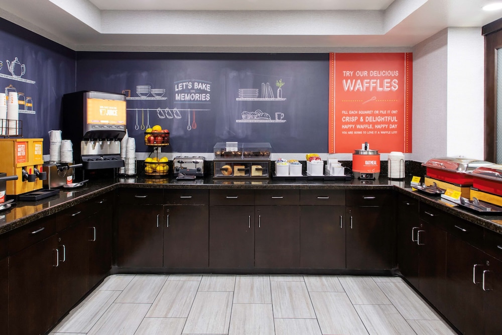 Hampton Inn Las Vegas Summerlin - photo 28