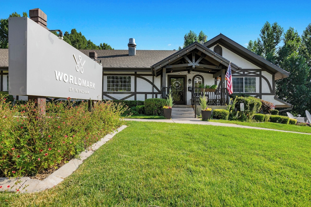 WorldMark Midway - carbon neutral hotel in Midway