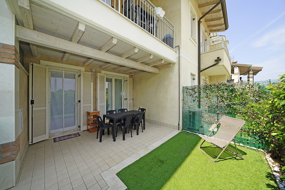 Residence Quadrivium 151 by Wonderful Italy — 4-Star Luxury Hotel in Castelnuovo Del Garda, Italy