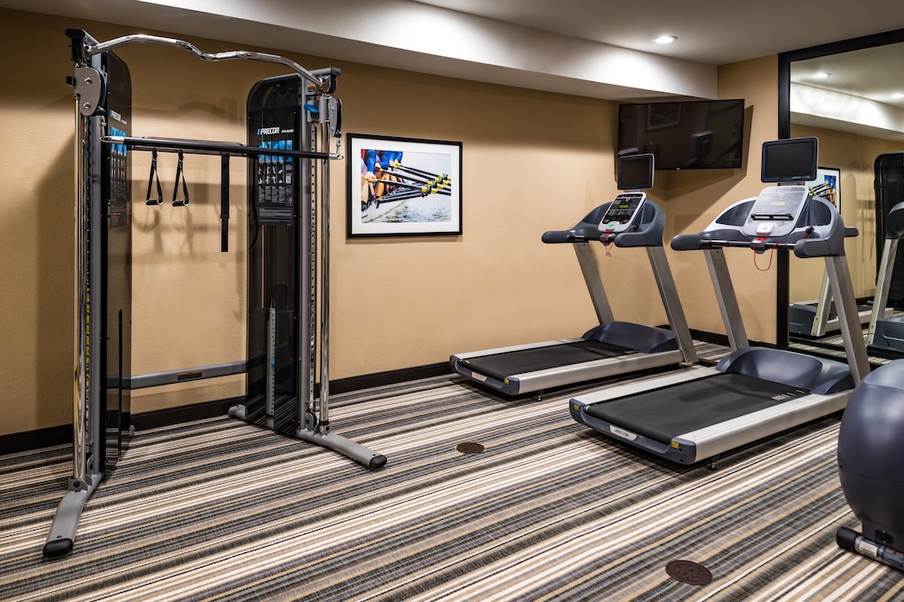 Candlewood Suites Carlsbad South by IHG - photo 36