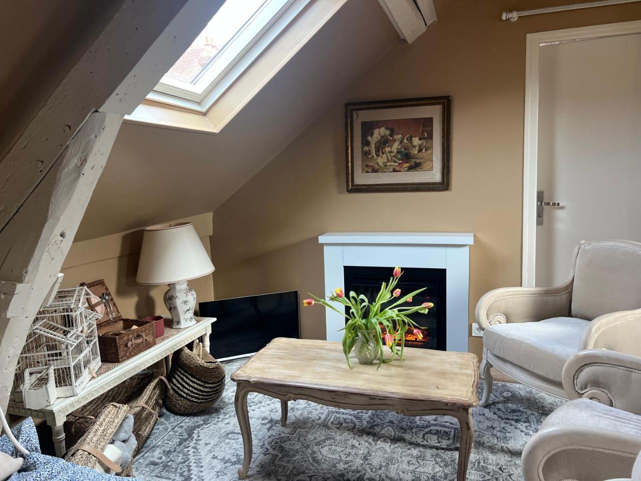 Couleur Cafe - carbon neutral hotel in Honfleur