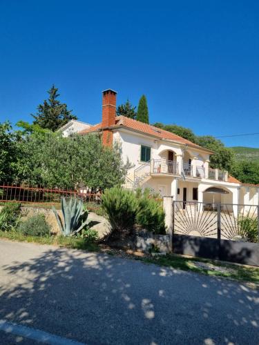 Apartment ''Ane'' — 4-Star Luxury Hotel in Krusevo, Croatia