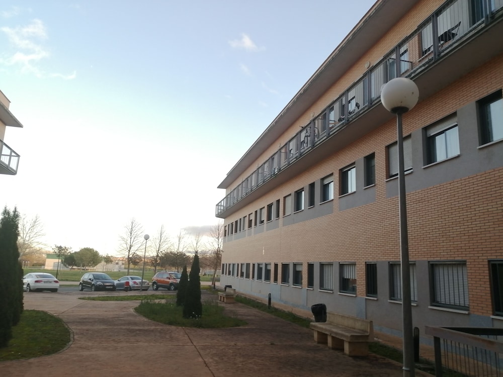 Residencia La Ribera — Logrono