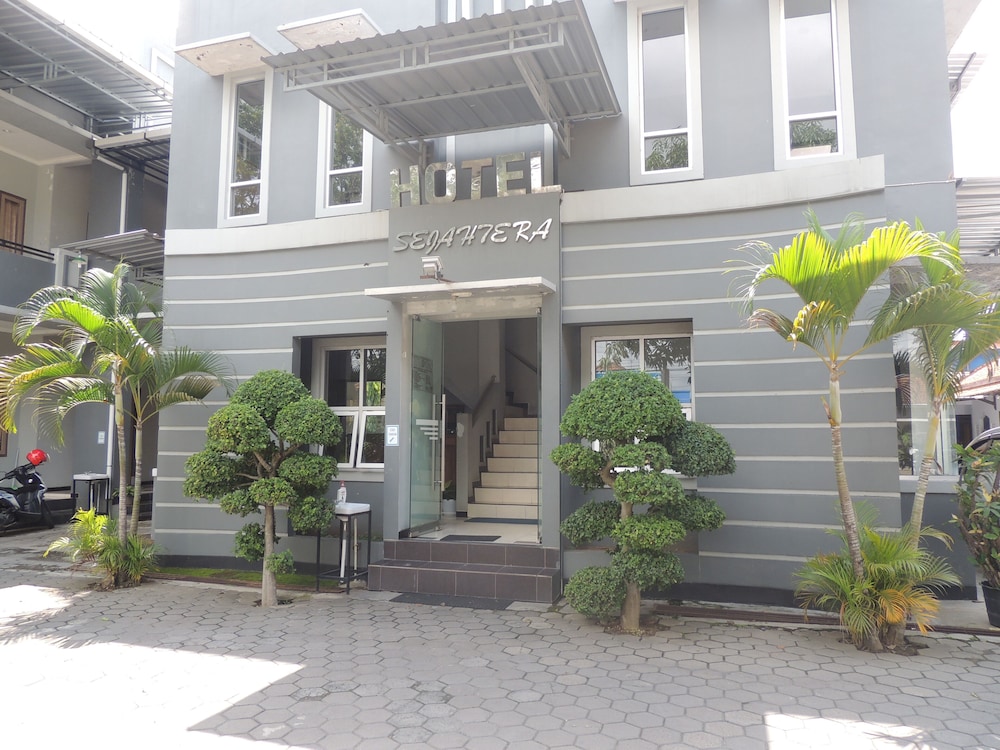 Hotel Sejahtera — Kebumen
