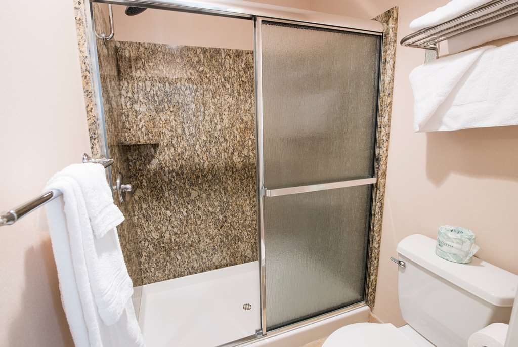 Travelodge by Wyndham Culver City - photo 22