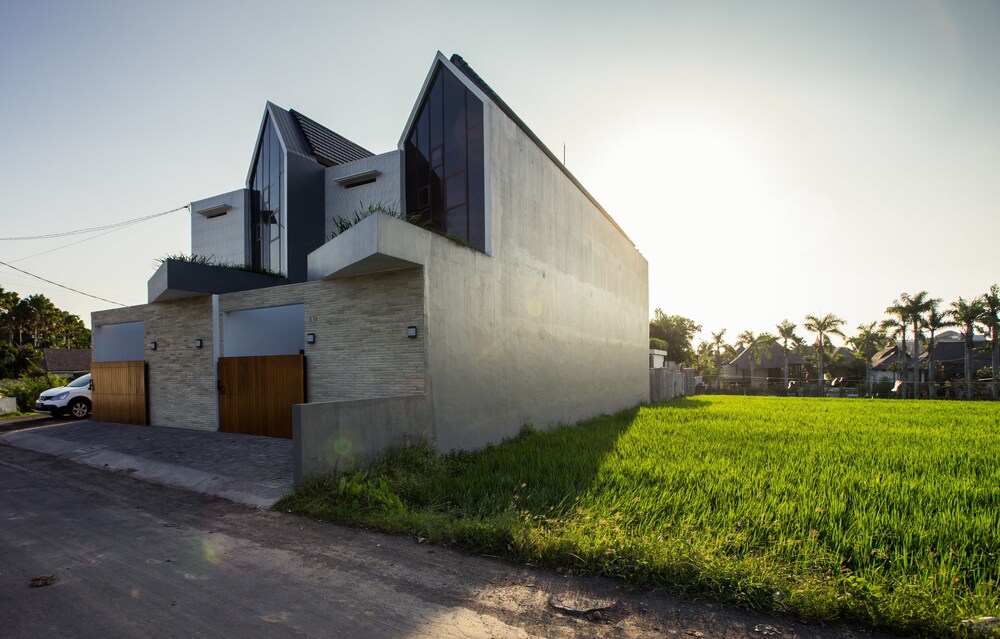 Berawa Bali Beach Villas Canggu — 4-Star Luxury Hotel in Canggu, Indonesia