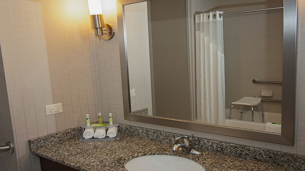 Holiday Inn Express & Suites Wichita Northeast by IHG - photo 11