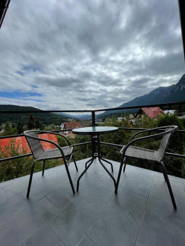 Gray Apartments Busteni — 4-Star Luxury Hotel in Busteni, Romania
