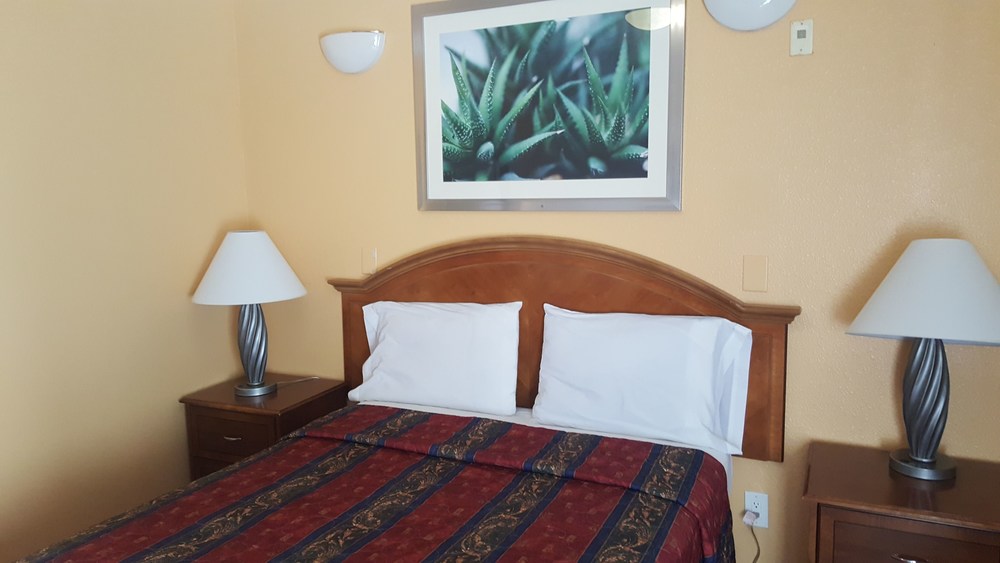 Flamingo Inn Long Beach - photo 5