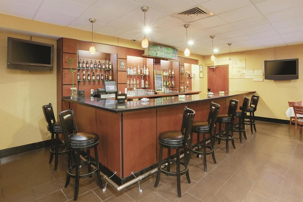 Holiday Inn Pittsburgh North - photo 16