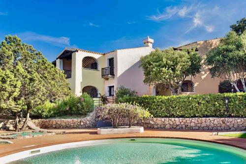 Apartment in Liscia di Vacca Sardinien 43449 — 4-Star Luxury Hotel in Porto Cervo, Italy