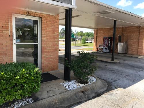 Budget Inn Greenville - photo 2