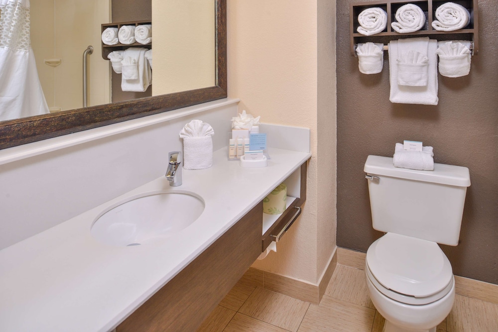 Hampton Inn closest to Universal Orlando - photo 14