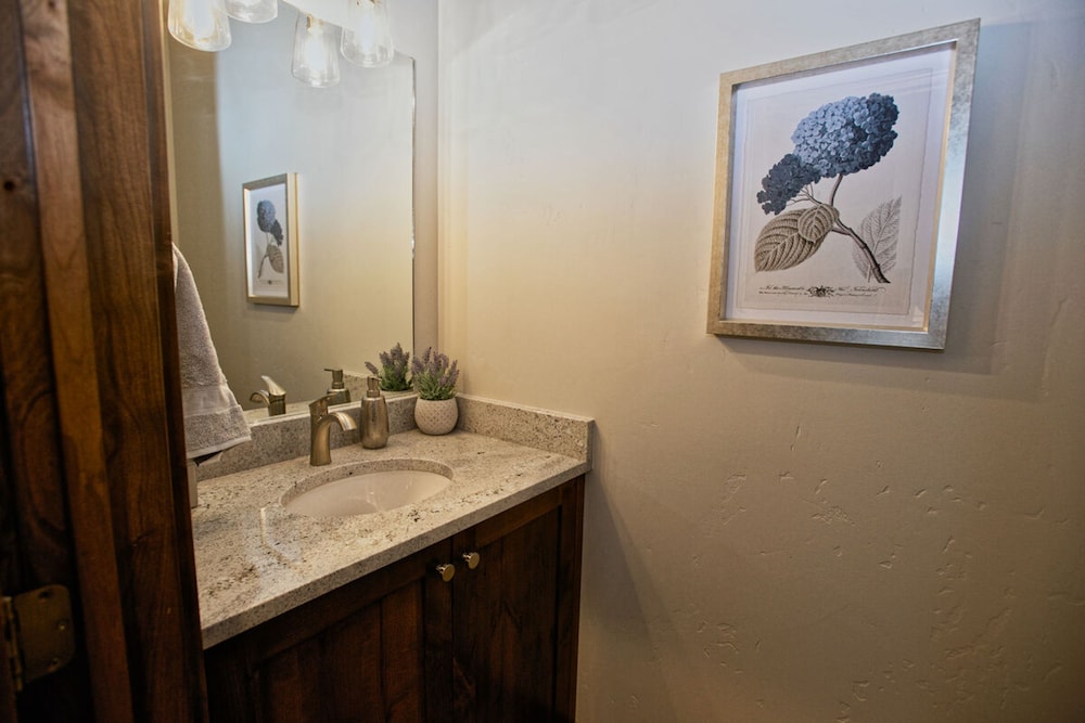 Silverpine Hideaway by Casago McCall Donerightmanagement - photo 14