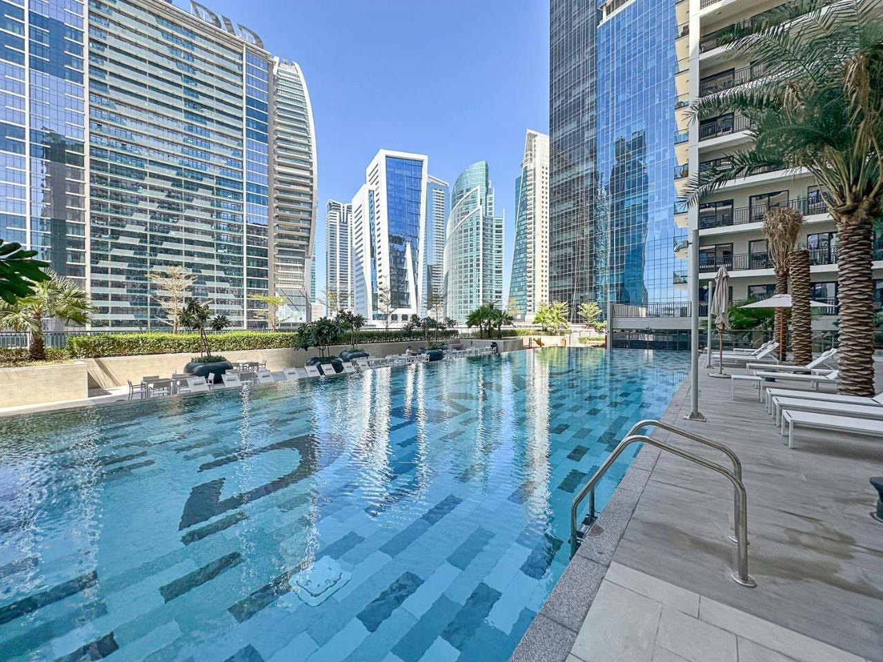ALiving Classy 1BR I Close to Dubai Mall I Zada Tower Business Bay 1617