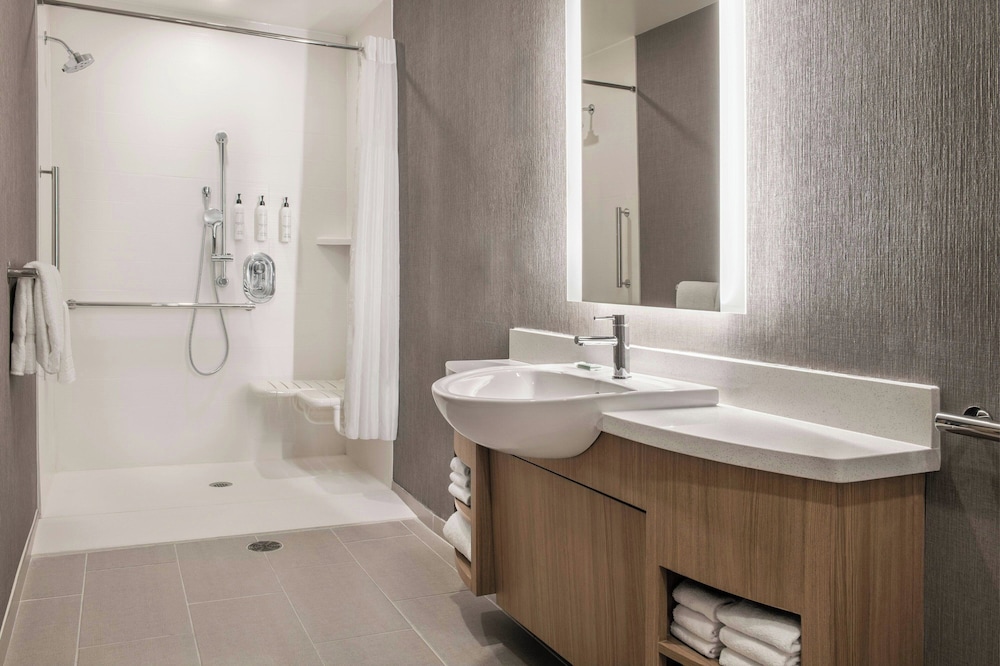 SpringHill Suites by Marriott Phoenix West Avondale - photo 18